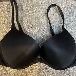 EUC Maidenform Black Bra
